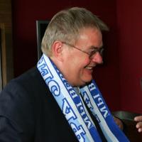 Schalke: Schnusenberg und vier Profis mit neuen Dienstwagen