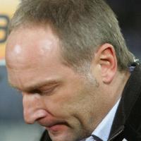Angezählt, aber nicht ausgezählt: Schalke-Manager Andreas Müller (Foto: firo).