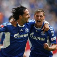 Während Benedikt Höwedes auf Schalke durchstartete, beendete Kevin Kuranyi das Jahr 2008 mit alten Problemen (Foto: firo).