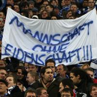 Schalke: Fans trotz des Heimsiegs gespalten und sauer