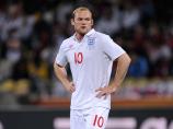 England: Rooney contra Gerrad