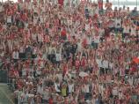 Polen: 4000 Fans empfangen das Team mit Beifall