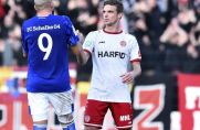 Schalkes Fatih Candan hat noch Vertrag, der von Essens Kevin Grund läuft am Saisonende aus.