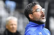 David Wagner, Trainer des Bundesligisten FC Schalke 04, beschwert sich.