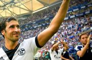 Raul bei seinem Abschiedsspiel auf Schalke.