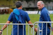 Schalke-Trainer David Wagner (links) und Jochen Schneider (