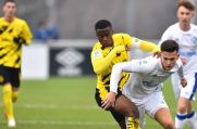 BVB-Stürmer Youssoufa Moukoko wurde während des Derbys von den Rängen aus beleidigt.