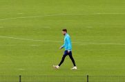 Schalke-Profi Mark Uth beim Training am Dienstag.