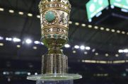 Der FC Schalke 04 wird am Dienstag im DFB-Pokal auf den 1. FC Schweinfurt treffen.