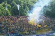 Rund 4000 BVB-Fans begleiteten am 19. Mai 2012 die U23-Mannschaft nach Wuppertal.