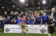 NRW-Traditionsmasters: Schalke schlägt RWE im Finale und holt den Pokal