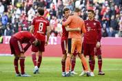 Bundesliga: FC Bayern siegt glanzlos - Sorgen um Bielefelds Brunner