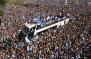 Busparade abgebrochen: WM-Helden im Helikopter über Buenos Aires