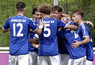 A-Junioren Bundesliga: BVB behält weiße Weste, Schalke gewinnt durch Standards