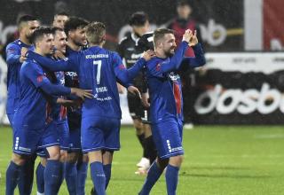 Oberliga Niederrhein: KFC Uerdingen feiert späten Siegtreffer, Straelen gewinnt ebenfalls