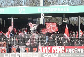 RWE-Fans sorgen mit Banner für Aufreger in Münster