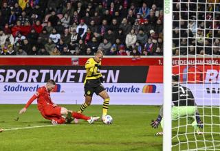 Donyell Malen und der BVB mussten sich gegen Heidenheim mit einem 0:0 begnügen. 