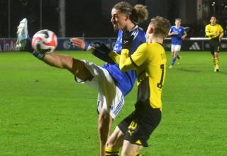 U19-Derby: Schalke verschießt Elfer, BVB weiter einsam an der Spitze