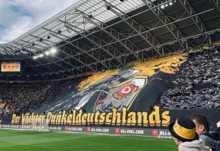 Die Choreo der Fans von Dynamo Dresden.