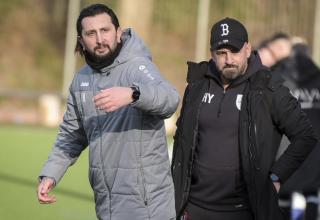 Yalcin Nezir (links) und sein Trainerteam müssen den SV Genc Osman auf eine wichtige Partie vorbereiten. 