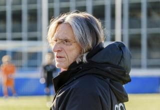 U19-Coach Norbert Elgert bedauert den Schober-Abgang.