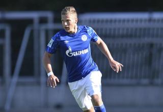 Jonathan Riemer im Trikot des FC Schalke 04.