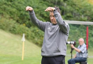 Peter Radojewski, hier als Trainer des SC Velbert im Jahr 2021, wird neuer Coach der SSVg Velbert. 