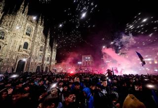 Große Party in Mailand, nachdem Inter den Meistertitel holte.