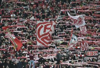 RWE-Fans sorgen für ein volles Stadion an der Hafenstraße gegen den FC Ingolstadt.