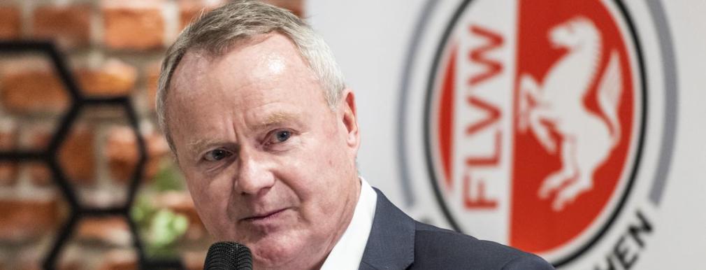 Manfred Schnieders, Präsident des Fußballverbandes Westfalen, stößt auf Kritik seitens der Vereine. 