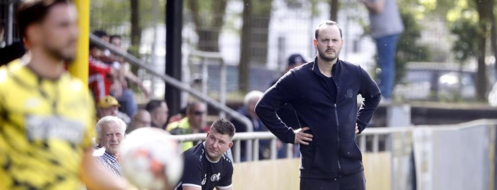 Julian Berg, Trainer bei den Sportfreunden Hamborn 07.