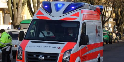 VfB-Akteur Sebastian Pittler war erst nach dreißig Minuten für die Ambulanz transportfähig (Foto: firo)