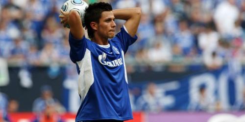 Schalke: Latza gab sein Trikot nicht aus der Hand