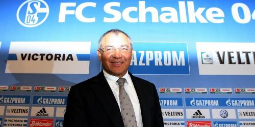 Felix Magath hat auf Schalke die ersten unpopulären Entscheidungen getroffen (Foto: firo).