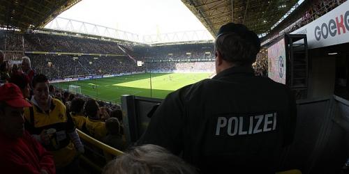 Derby: BVB geht gegen Hetzer vor 