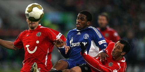 Schalke: Hannover will Samstag antreten