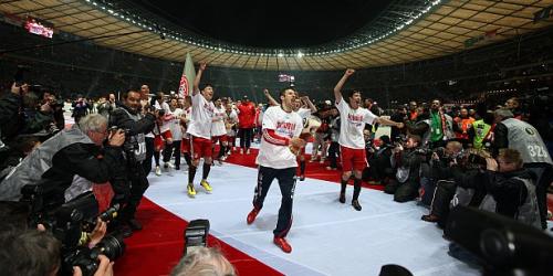 Bayern: Nerlinger-Interview nach dem Pokalsieg