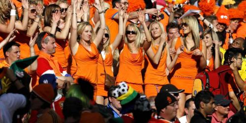 WM: FIFA gegen die niederländischen Bier-Babes