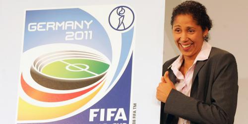 WM 2011: Jones gratuliert ersten Teilnehmern