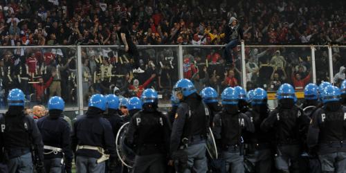 Belgrader Derby: 10.000 Polizisten im Einsatz