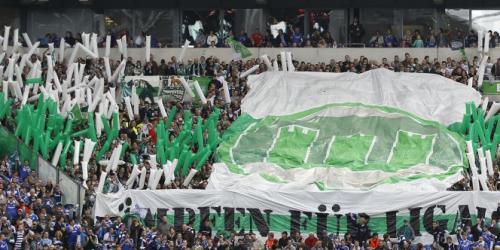 VfL Wolfsburg: Spieler stellen sich den Fans