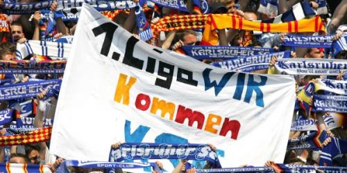 Karlsruhe: Zehn Spieler müssen gehen