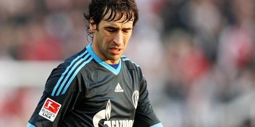 Schalke 04: Raúl reist verletzt an