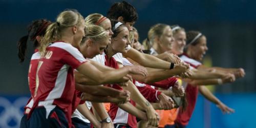 Norwegen: Fußballerinnen zu ersteigern!