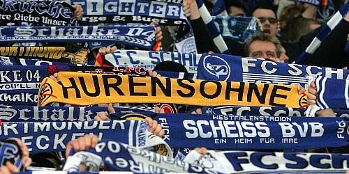 Kiel: Verein entschuldigt sich für Schmähgesänge
