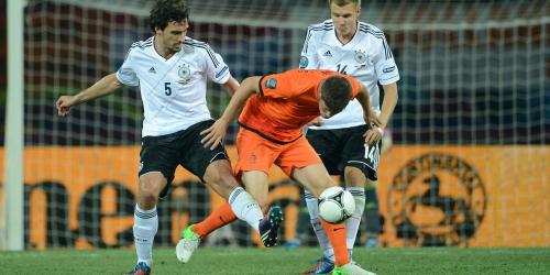Schalke 04: Vertragsgespräche mit Huntelaar