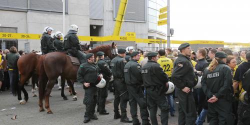 Dortmund: Fans randalieren vor Revier-Derby