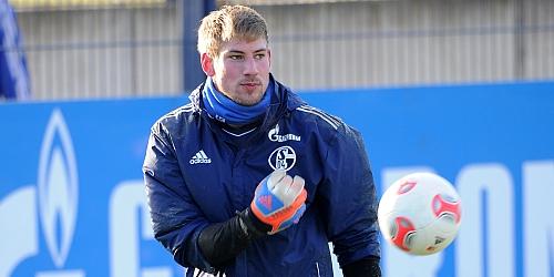 Schalke: Keeper Unnerstall am Knie operiert