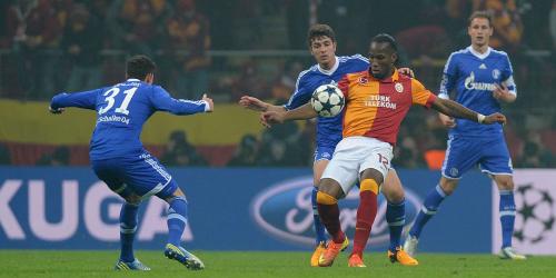 Ärger um Drogba: Schalke lässt Spielerlaubnis prüfen