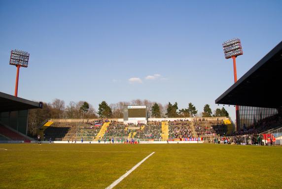 Duisburg: MSV-Pokalspiel in der Grotenburg